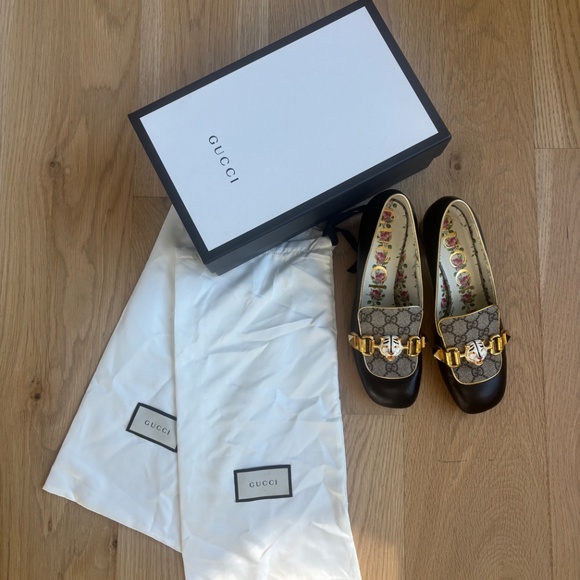 Gucci Women's Tiger Head Heeled Loafers Leather and GG Coated Canvas - Picture 8 of 9